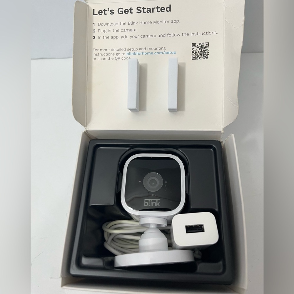New Blink Mini Indoor Plug In HD Smart Security Camera Compact USB Power Cable - Picture 6 of 8
